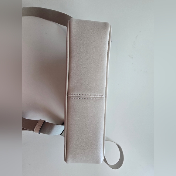 Coach Pace Belt Bag - Picture 6 of 10